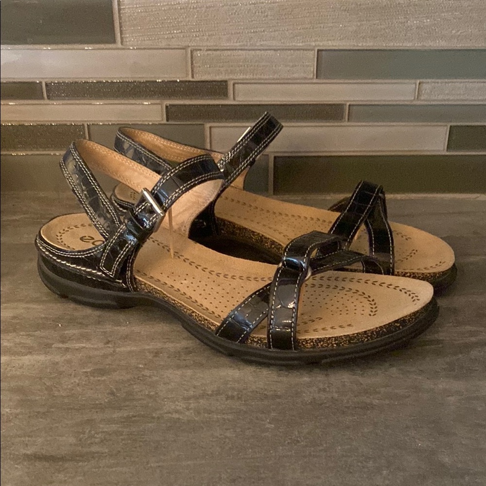ECCO Women's Black Strappy Sandals